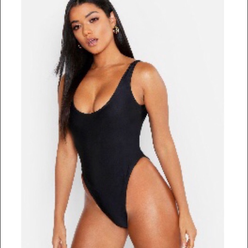 🎄Black High leg Swimsuit 🎄